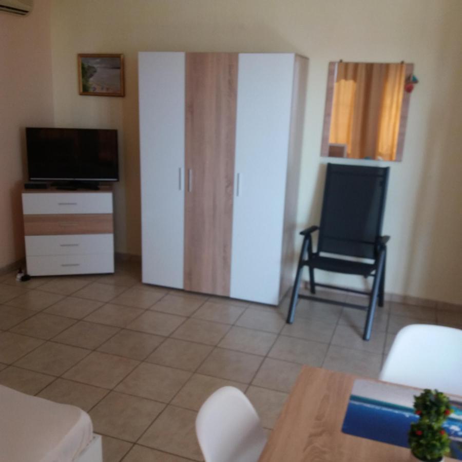 Къща За Гости Семейство Маврови Hotel Rezovo Kültér fotó